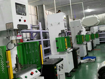  电子压力机（机械手）